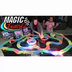 Детска състезателна писта с количка Magic Tracks - к-т 220 части